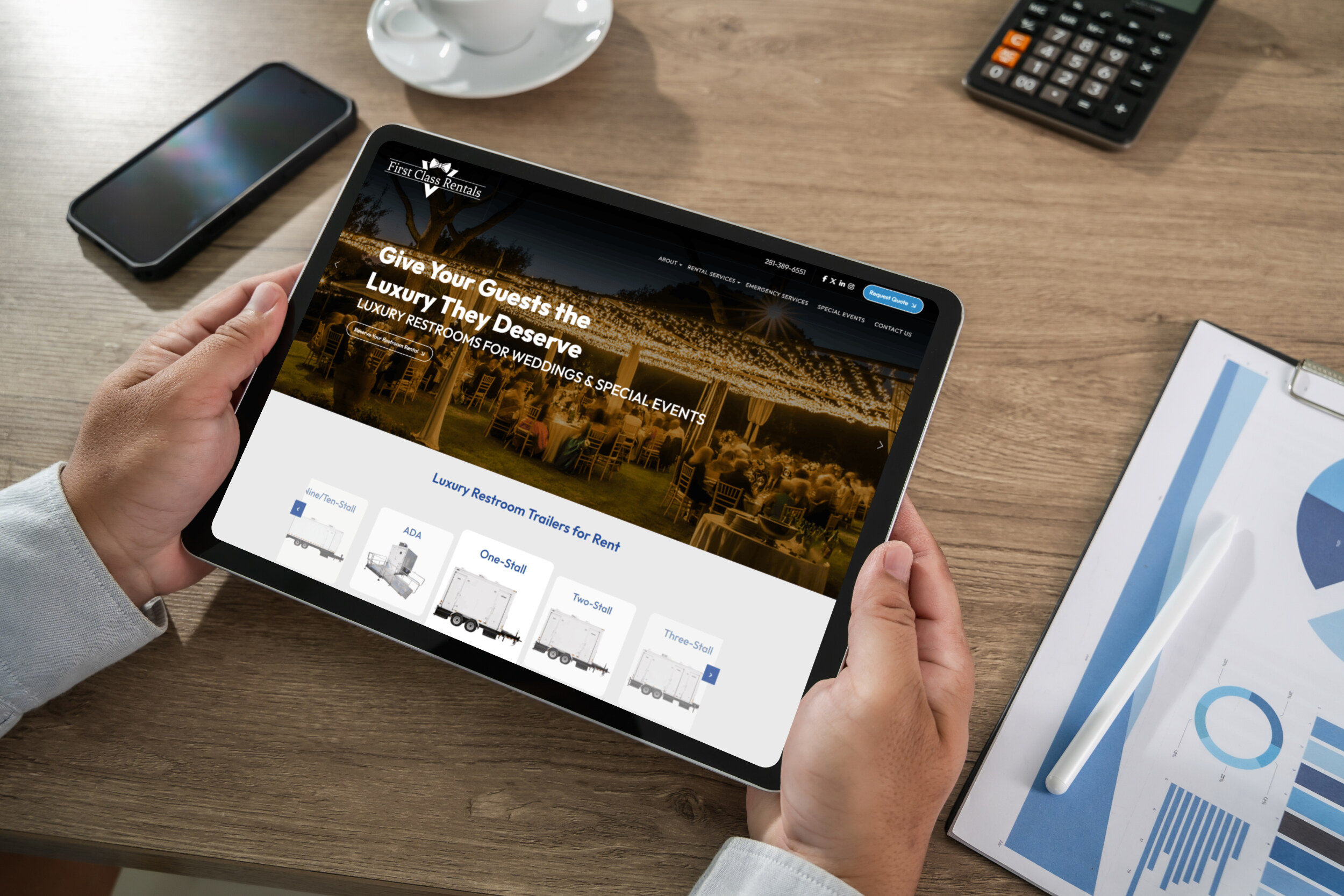 Manholdsamockuptabletblankscreenmockupforux | itvibes full service digital marketing agency in houston
