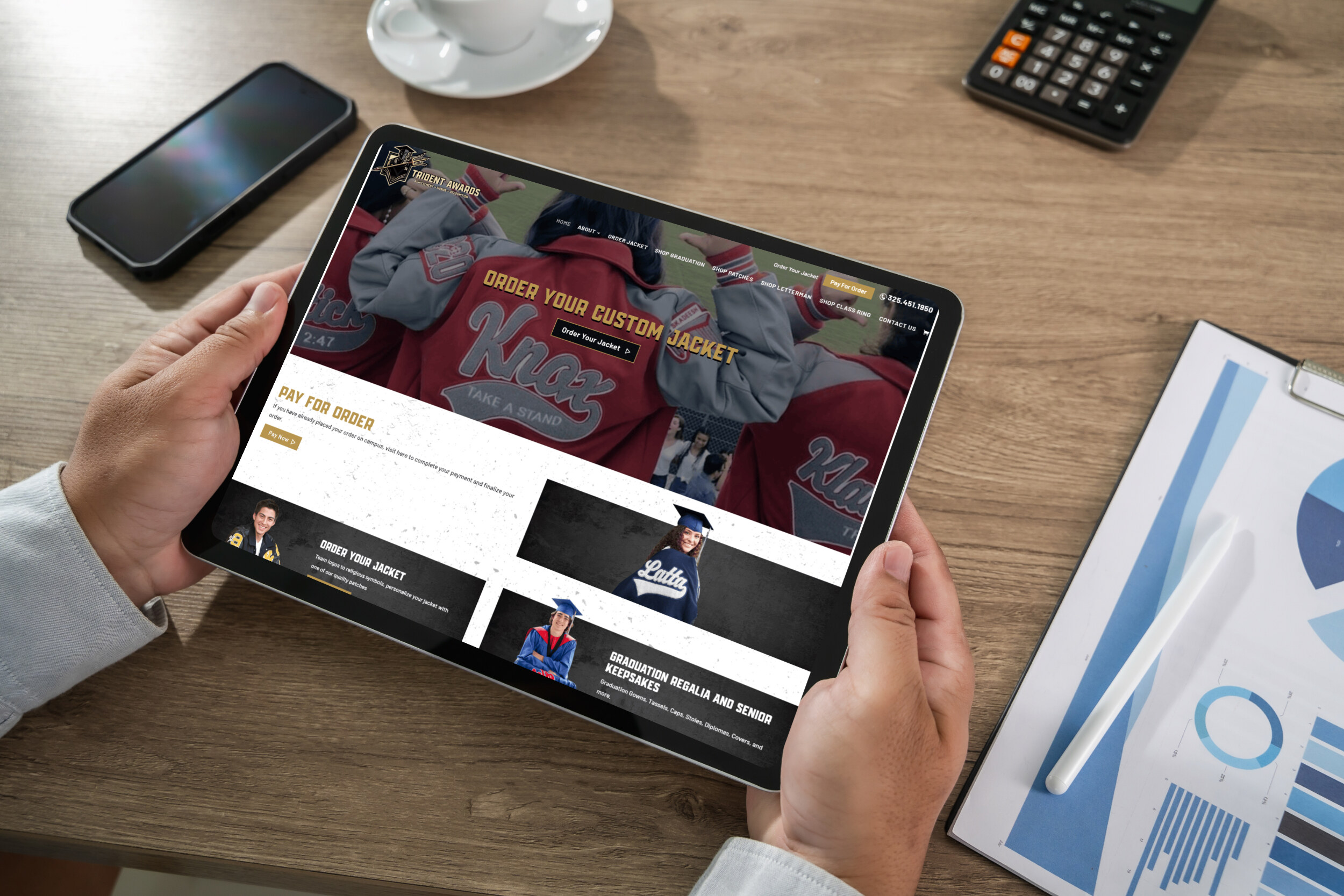 Manholdsamockuptabletblankscreenmockupforux | itvibes full service digital marketing agency in houston
