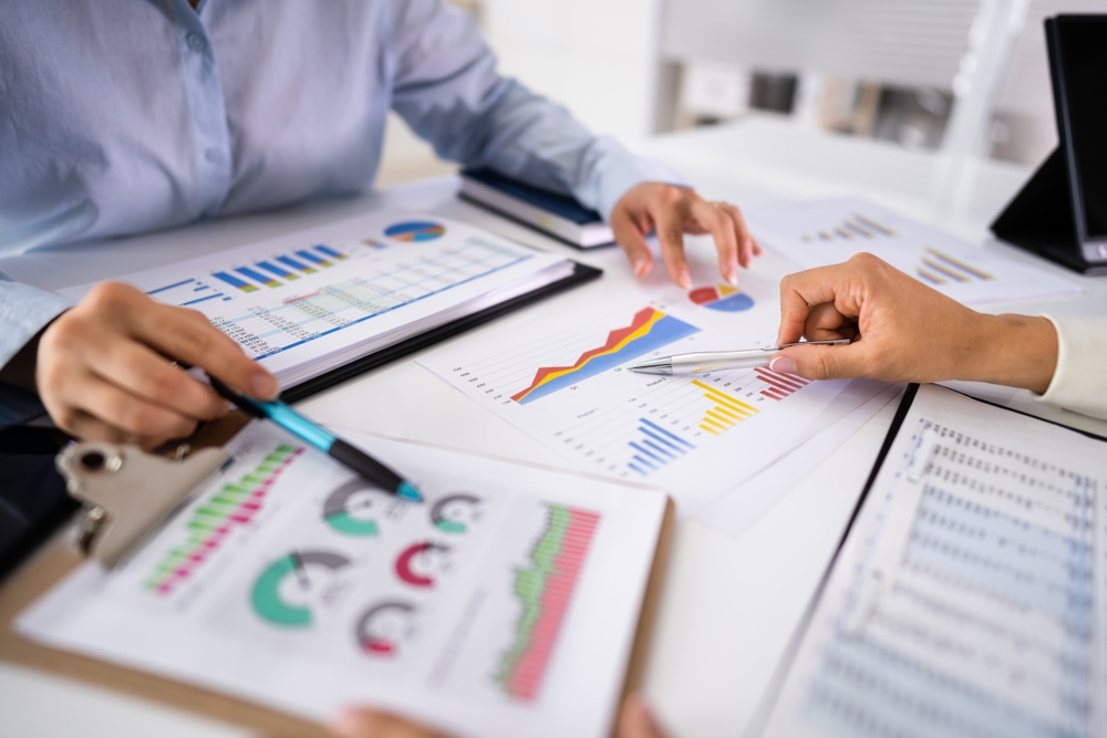Businessstrategyreportexecutivedocumentreviewinoffice | itvibes full service digital marketing agency in houston Build Your Marketing Strategy Around the Factors That Influence Buying Decisions