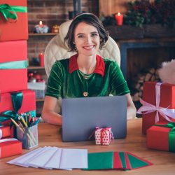seasons-greetings-itvibes-look-back